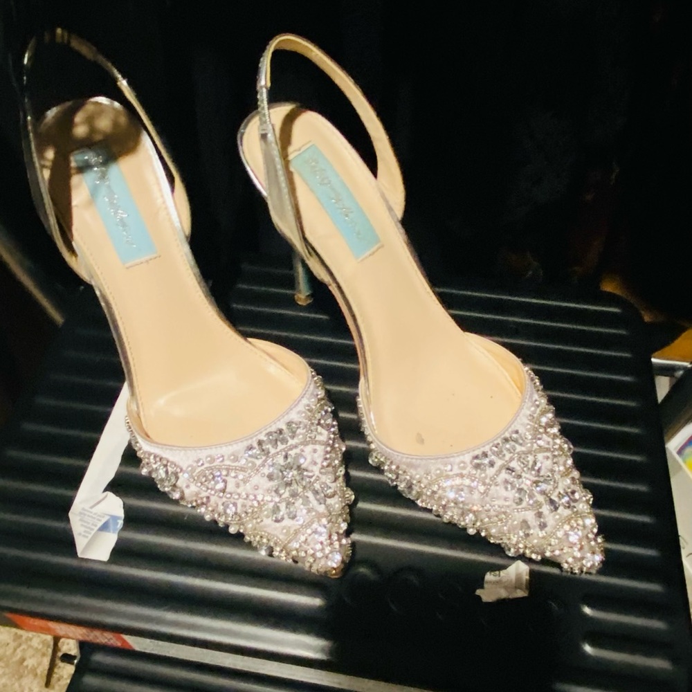 Betsey Johnson blue edition silver woman’s heels size 7 Authentic worn once